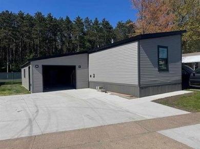Wazeecha Lake Home For Sale in Wisconsin Rapids Wisconsin