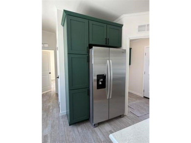 Additional listing photo 4