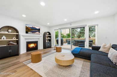 Move in and start living -- this fully remodeled townhome has - photo 1
