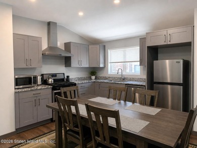Welcome to 2981 Hylan Boulevard, a truly unique opportunity - photo 8
