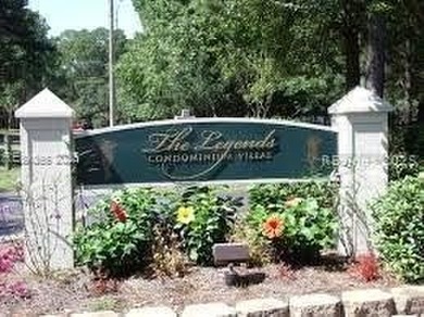 Priced to sell second floor remodeled unit 3 bedroom 2 bath - photo 1