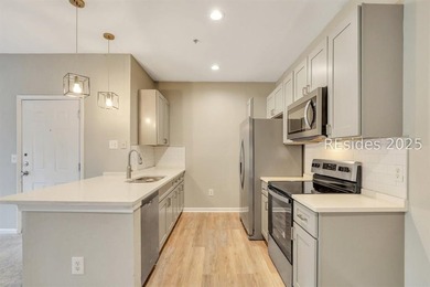 Priced to sell second floor remodeled unit 3 bedroom 2 bath - photo 9
