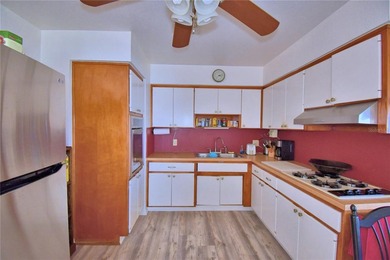 Lakefront home on Lake Reedy.  This 3 bedroom 1 bath concrete - photo 10