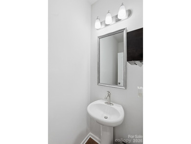 Welcome to this beautifully maintained two-story end-unit - photo 28