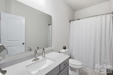 Welcome to this beautifully maintained two-story end-unit - photo 31