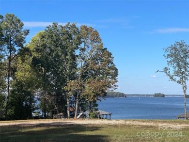 Lake Lot For Sale in Cornelius, North Carolina