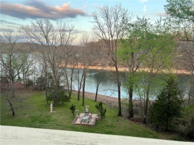 Beaver Lake Home For Sale in Rogers Arkansas