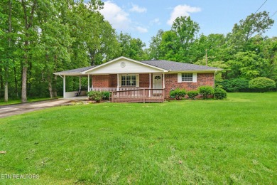 Welcome to 5012 Pawnee Rd-Your Cozy Retreat in Lake Tansi! A 55+ - Lake Home For Sale in Crossville, Tennessee