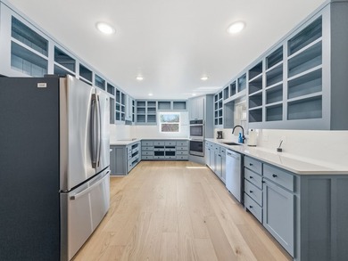 WATERFRONT WITH DOCK! FULLY RENOVATED, FULLY FURNISHED - photo 11
