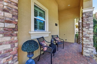 Meticulously maintained 2BR/2BA/2CG villa ideally located close - photo 12