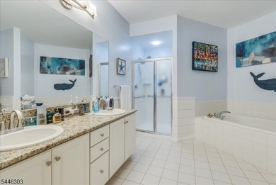 Experience refined, hassle-free living in The Royal Club at - photo 19