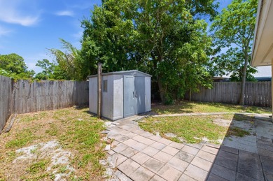 Welcome home to this beautifully updated 3-bedroom, 2-bath - photo 19