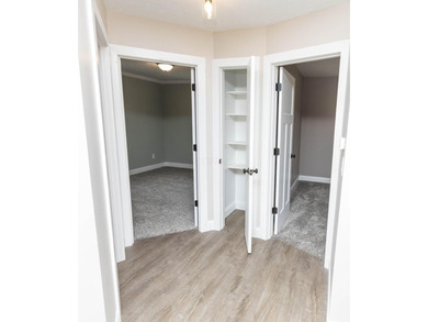 Welcome to 828 Terrace View Drive in Apple Valley. This - photo 21