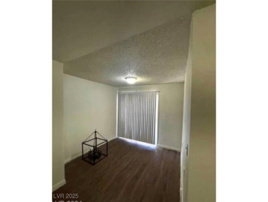 BRAND NEW ROOF!, NEW CARPET, NEWLY REMODELED CABINETS/VANITIES &