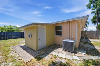 Welcome home to this beautifully updated 3-bedroom, 2-bath - photo 21