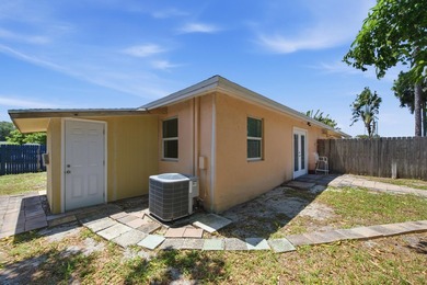 Welcome home to this beautifully updated 3-bedroom, 2-bath - photo 22