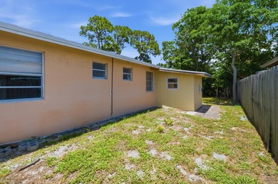 Welcome home to this beautifully updated 3-bedroom, 2-bath - photo 24