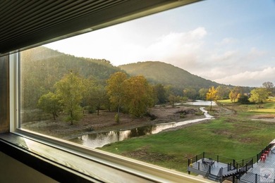 Looking for a large riverfront cabin in Glenwood, Arkansas that - photo 4