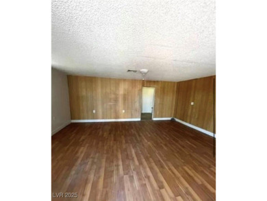 BRAND NEW ROOF!, NEW CARPET, NEWLY REMODELED CABINETS/VANITIES &