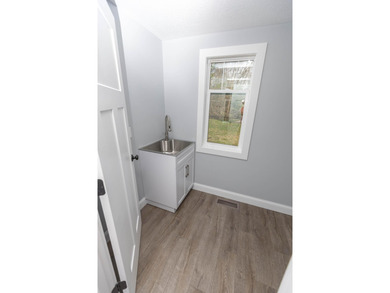 Welcome to 828 Terrace View Drive in Apple Valley. This - photo 29