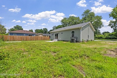 Move-In ready, New Construction with Beautiful Brick. This 3 - photo 33