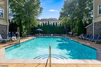 Experience refined, hassle-free living in The Royal Club at - photo 37