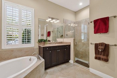 Meticulously maintained 2BR/2BA/2CG villa ideally located close - photo 37