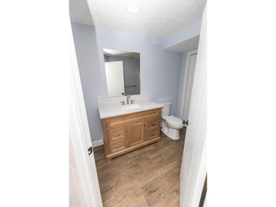 Welcome to 828 Terrace View Drive in Apple Valley. This - photo 38