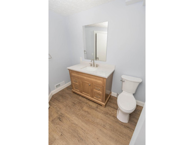 Welcome to 828 Terrace View Drive in Apple Valley. This - photo 40