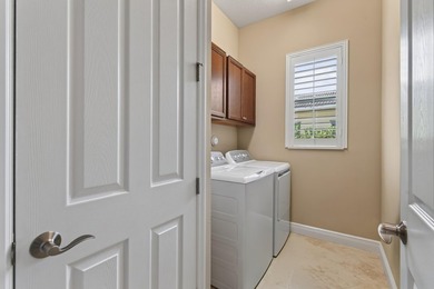 Meticulously maintained 2BR/2BA/2CG villa ideally located close - photo 44