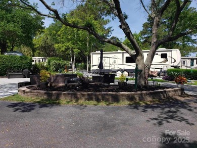 Beautiful corner lot in Hilton Head RV Resort & Marina on the - photo 5