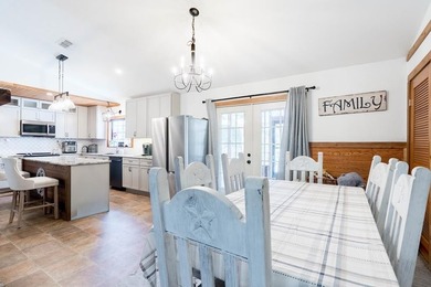 Peaceful country living on 5 beautiful acres in a private - photo 5