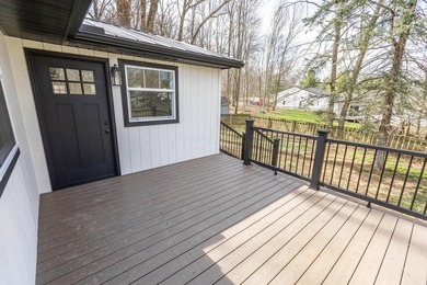 Welcome to 828 Terrace View Drive in Apple Valley. This - photo 47