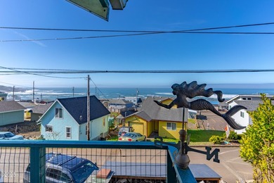 Ocean View 2 bedroom/2 bathroom home located in Depoe Bay, known - photo 9