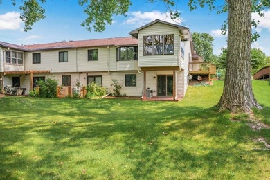 Enjoy easy, single-level living in this beautifully maintained - photo 1