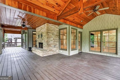 Experience exceptional lakefront living in this stunning 5 - photo 4