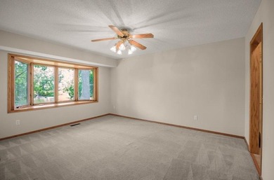 Enjoy easy, single-level living in this beautifully maintained - photo 7