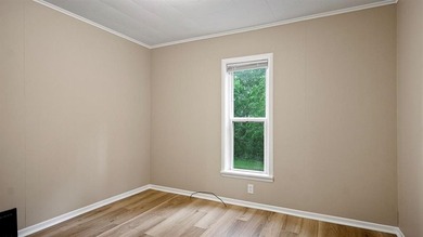 Excellent investment opportunity in this thoughtfully maintained - photo 10