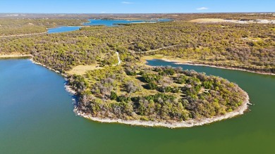 A rare opportunity to own approximately 84 acres of premier Lake - photo 1