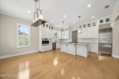 Welcome to this exceptional custom-built home by Parr - photo 13
