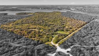 A rare opportunity to own approximately 84 acres of premier Lake - photo 4