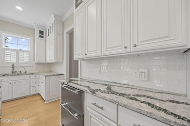 Welcome to this exceptional custom-built home by Parr - photo 18