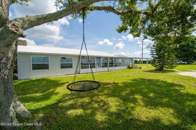 Very unique home with waterfront on 3 sides. Price reduced 400k - photo 19