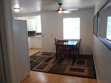 Sparkling clean 3 bedroom 2 bath, home in town. City sewer and - photo 21