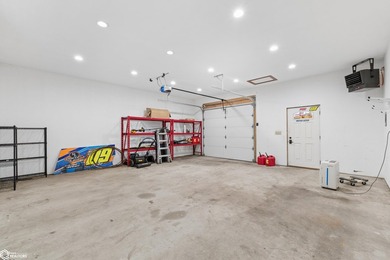 Welcome home to this beautifully updated 4-bedroom, 2-bath ranch - photo 22