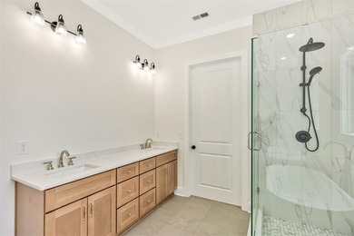 Craftsman-style 4-bedroom home featuring an attached side-entry - photo 10