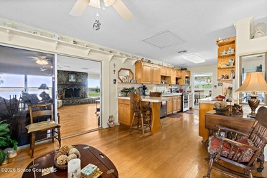 Very unique home with waterfront on 3 sides. Price reduced 400k - photo 40