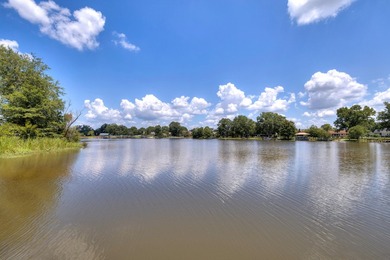 Wake up to shimmering water views and the gentle hush of Lake - photo 1