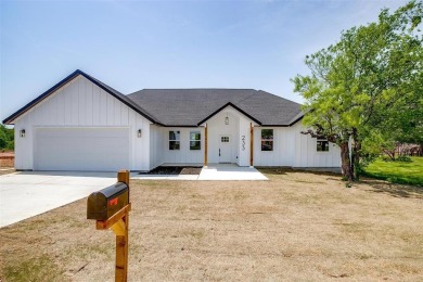 Lake Home For Sale in Runaway Bay, Texas