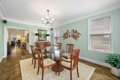 Experience timeless elegance in this East Lakeview vintage - photo 8